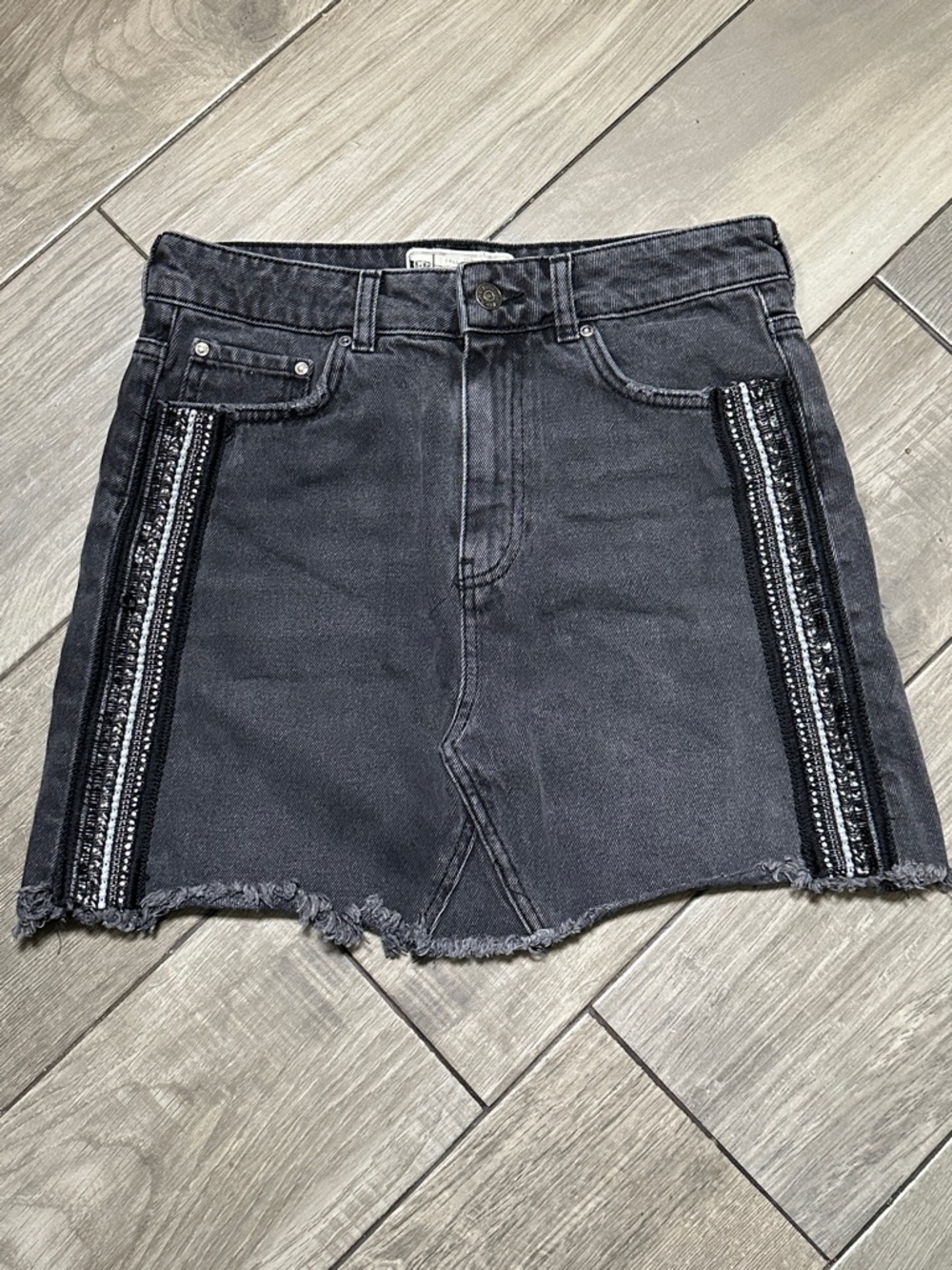 Free People Denim Mini Skirt Size 6 Gray Beaded Raw Hem Coastal Cowgirl Festival